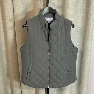 Women’s Gray Quilted Vest Size XL